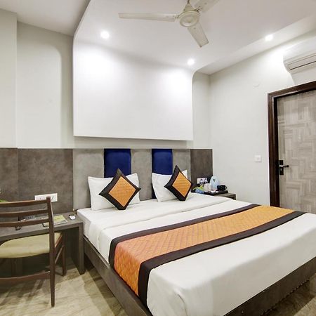 Hotel S B Inn - Near New Delhi Railway Station Paharganj Exterior photo