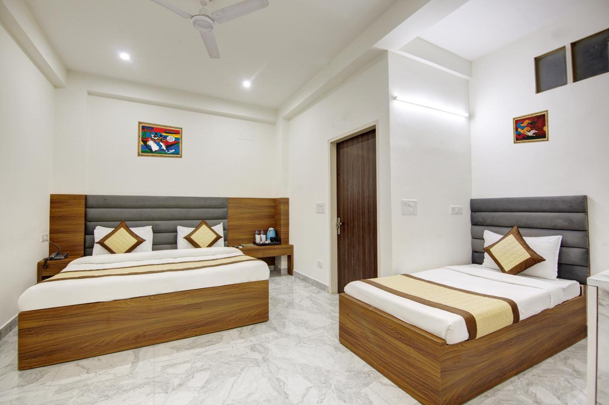Hotel S B Inn - Near New Delhi Railway Station Paharganj Exterior photo