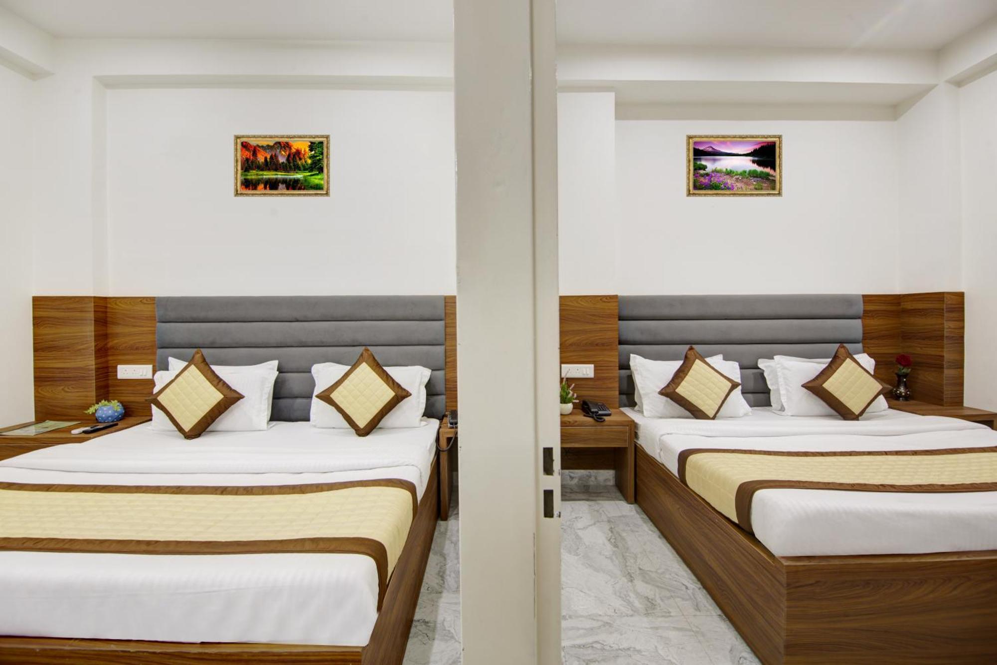 Hotel S B Inn - Near New Delhi Railway Station Paharganj Exterior photo