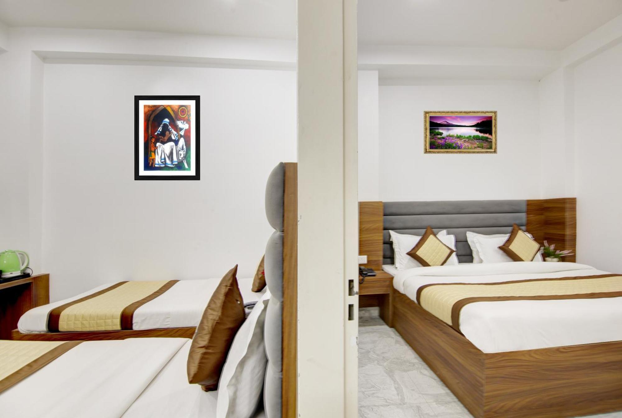 Hotel S B Inn - Near New Delhi Railway Station Paharganj Exterior photo